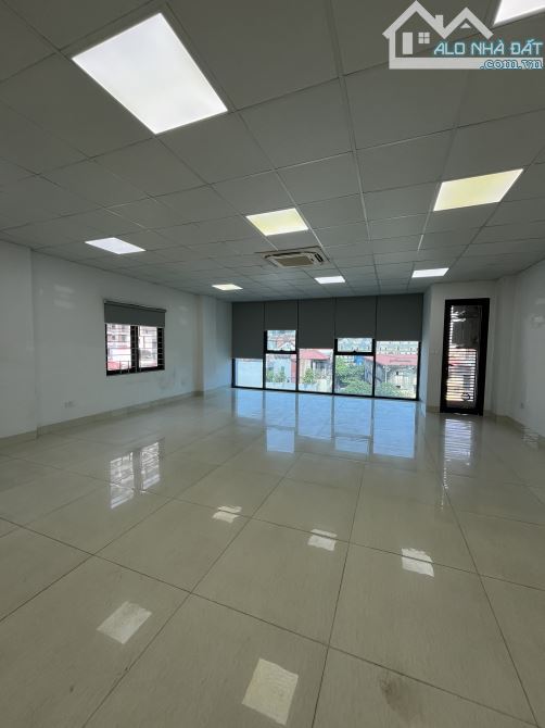 Cho thuê văn phòng Triều Khúc thông sàn 120m2 giá 13,5tr/tháng - 3