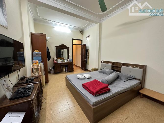 Chính chủ bán nhà phân lô Mai Dịch-Trần Vỹ, 2 mặt ngõ ôtô tránh, 2 vỉa hè 60m2 nhỉnh 20 tỉ - 3