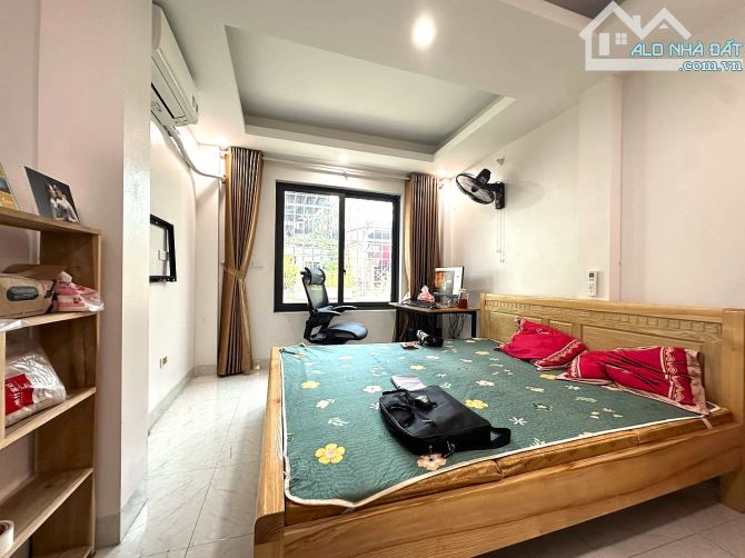 BÁN NHÀ PHỐ VĂN CHƯƠNG, ĐỐNG ĐA DT45m2, 5 Tầng, Mt4m, Ô Tô Tránh, Kinh Doanh, Giá 10.4 Tỷ - 4