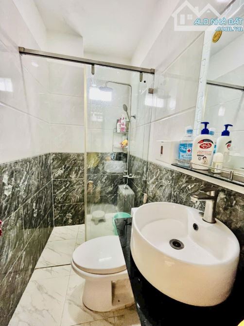 Bán Nhà Tân Chánh Hiệp 10. 51m2,4 Tầng, đẹp xinh lung linh, đường 6m xe hơi ngủ trong nhà - 4