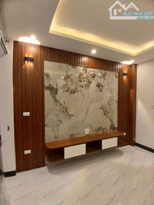 Chị phương chủ nhà căn gần kđt la khê cần tiền bán trả nợ
