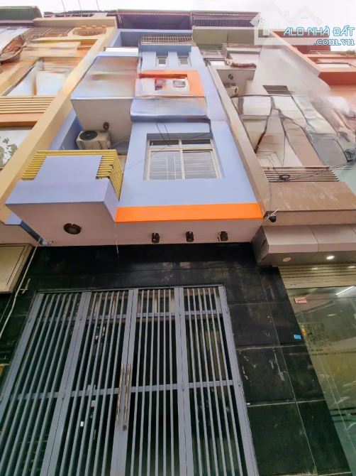 Bán nhà ngõ 20 Nguyễn Chánh Cầu Giấy 60MX5T oto tránh MT 5m Kinh Doanh gần phố sổ đẹp 17 t