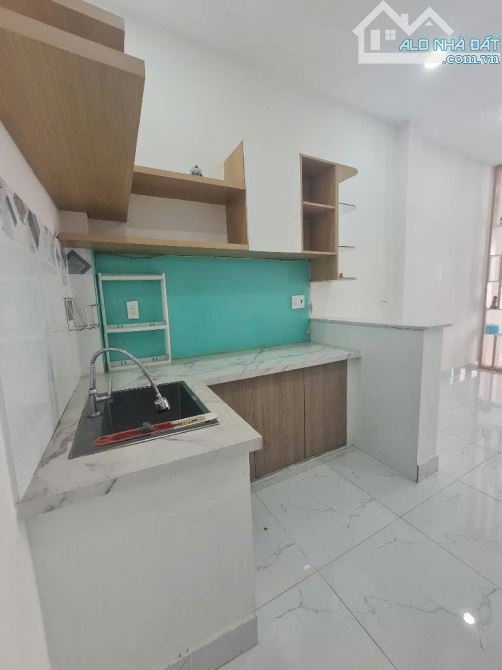 📌📌HẺM Ô TÔ - 3 TẦNG - NGAY KẾ CHỢ TÂN HƯƠNG