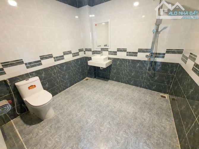 Bán nhà mặt tiền view sông, 6 x 36,6, kết cấu 1 trệt 1 lầu, 1 tum, 6pn 6wc , SHR hoàn công - 10