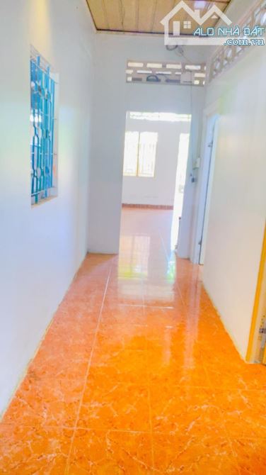 Cho thuê nhà 210 m2 có sân rộng kế KDC 91B tiện ở 5 triệu - 2