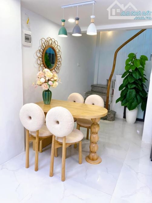 Bán nhà riêng trong ngõ Lò Đúc. Hai Bà Trưng DT 26m2 x 5T. Mặt tiền 3m. Full nội thất - 2