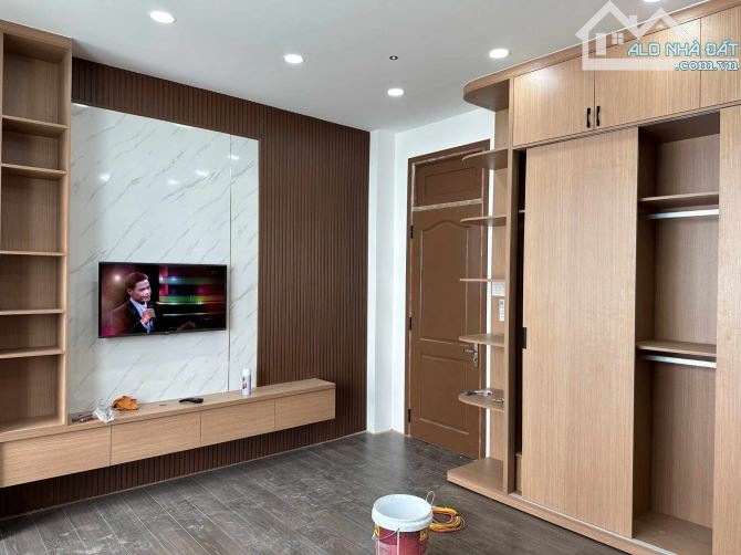 Nhà bán - DT( 5,2 x 11m) 6 tầng thang máy - MT 13m - Điện biên phủ - vĩnh hòa. - 2