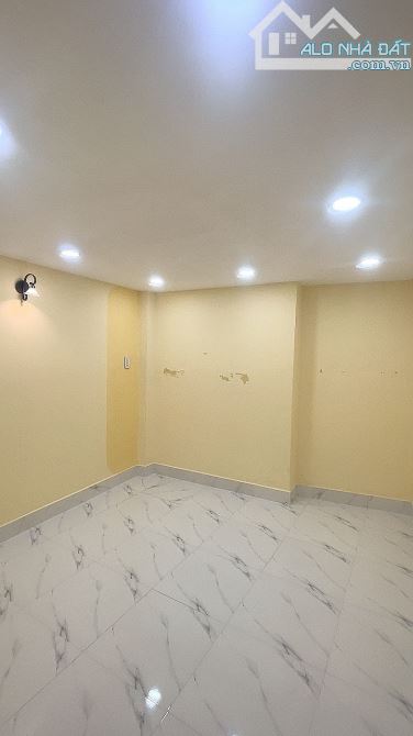 Phú Thọ Hòa Tân Phú 26m2 3 tầng giá nhỉnh 3 tỷ - 2