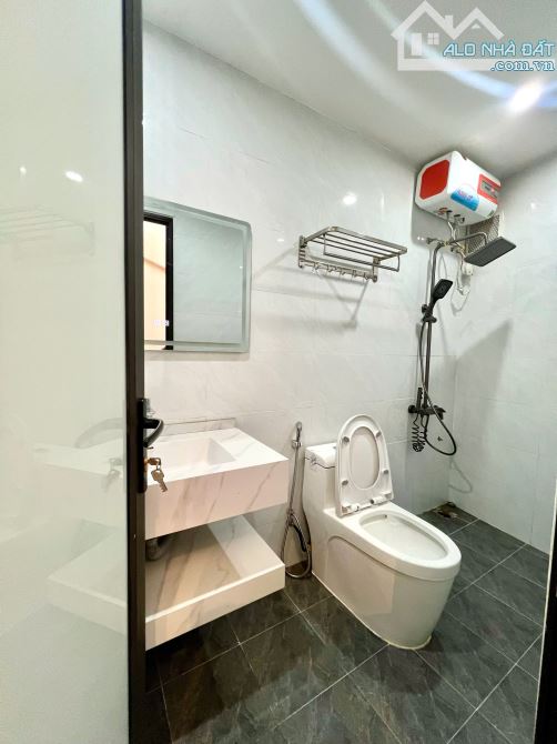 Bán Nhà Phố Ngọc Thụy DT44m2, 5T, 5 Ngủ, Mt4.2m, Ô Tô Vào, Giá 6.7 Tỷ - 3