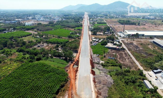 Cần bán 6.489m2 đất thổ cư đến 1000m2, mặt tiền đến 91m, liền kề cao tốc Biên Hòa Vũng Tàu - 3