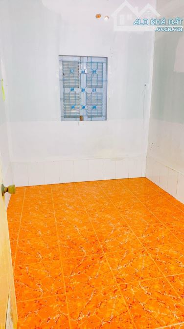 Cho thuê nhà 210 m2 có sân rộng kế KDC 91B tiện ở 5 triệu - 4