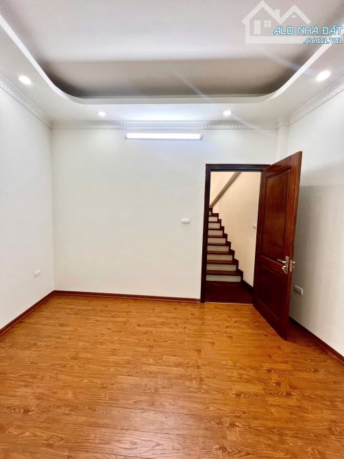 Bán Nhà Phố Ngọc Thụy DT44m2, 5T, 5 Ngủ, Mt4.2m, Ô Tô Vào, Giá 6.7 Tỷ - 4
