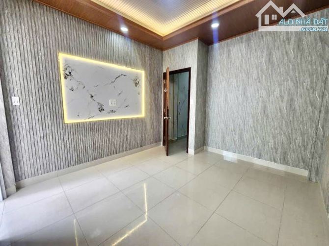Quận 8 - Nhà Mới 50M - 2 Tầng Vào Ở Ngay - Nguyễn Thị Tần - Chỉ Nhỉnh 5 Tỷ - 4