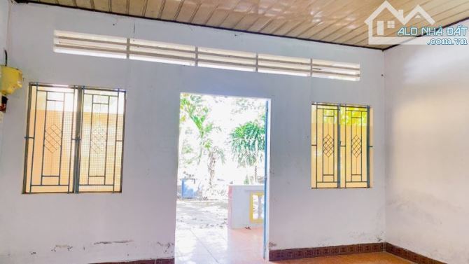 Cho thuê nhà 210 m2 có sân rộng kế KDC 91B tiện ở 5 triệu - 5