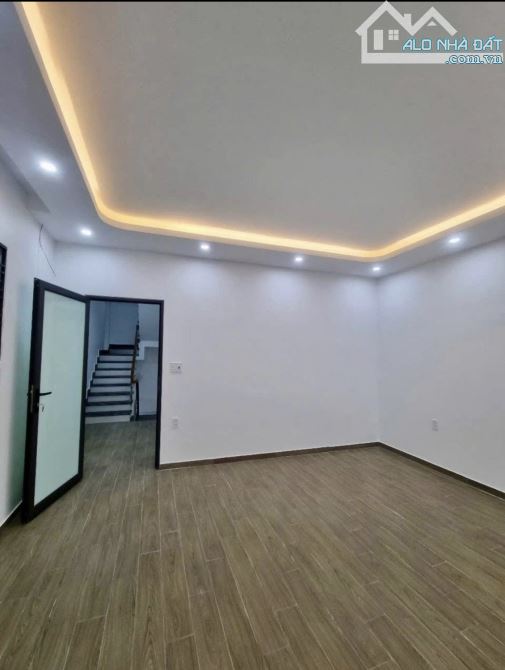 Bán gấp nhà 3,5 tầng Miếu Hai Xã, Dư Hàng Kênh, Lê Chân, 60m2, giá 3,79tỷ - 5