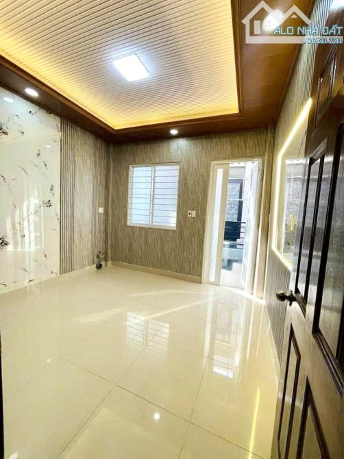 Quận 8 - Nhà Mới 50M - 2 Tầng Vào Ở Ngay - Nguyễn Thị Tần - Chỉ Nhỉnh 5 Tỷ - 5