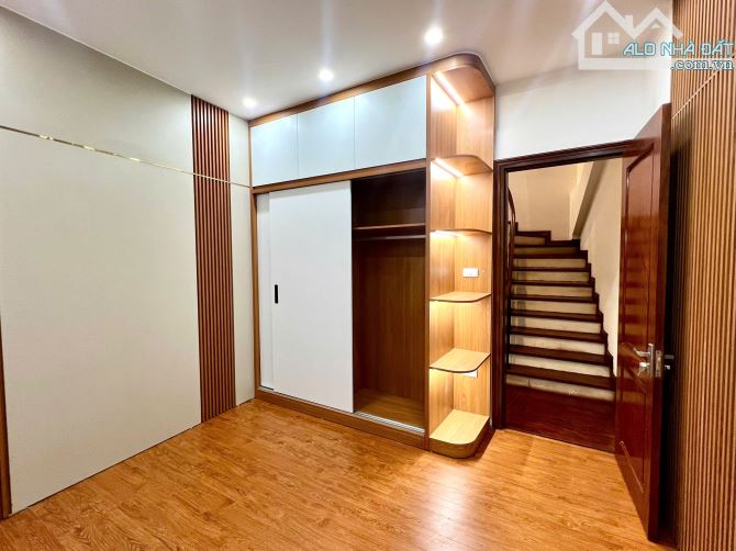 Bán Nhà Phố Ngọc Thụy DT44m2, 5T, 5 Ngủ, Mt4.2m, Ô Tô Vào, Giá 6.7 Tỷ - 6