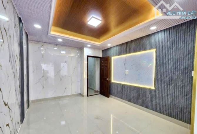 Quận 8 - Nhà Mới 50M - 2 Tầng Vào Ở Ngay - Nguyễn Thị Tần - Chỉ Nhỉnh 5 Tỷ - 6