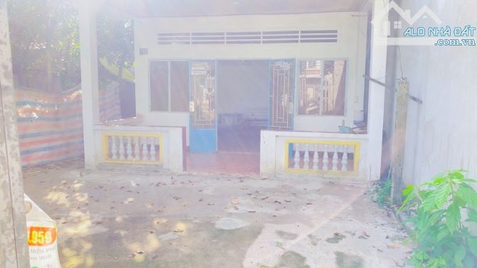 Cho thuê nhà 210 m2 có sân rộng kế KDC 91B tiện ở 5 triệu - 8