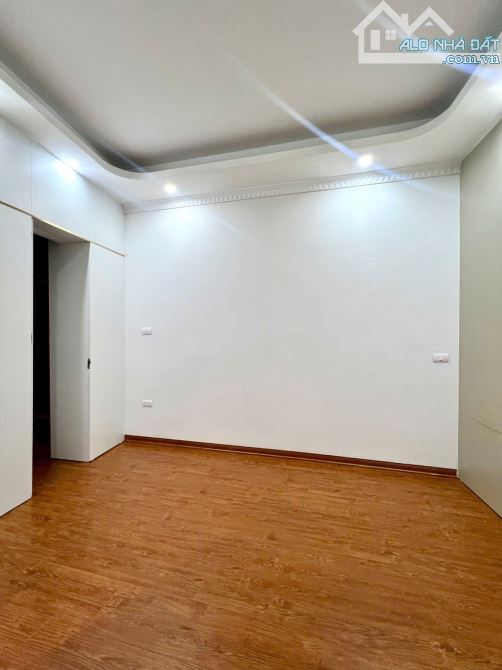 Bán Nhà Phố Ngọc Thụy DT44m2, 5T, 5 Ngủ, Mt4.2m, Ô Tô Vào, Giá 6.7 Tỷ - 8