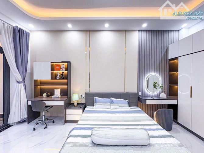 🏡🏡NHÀ  1 TRỆT 2 LẦU NỘI THẤT CAO CẤP, HIỆN ĐẠI GIÁ CHỈ 4.950 TỶ - 9