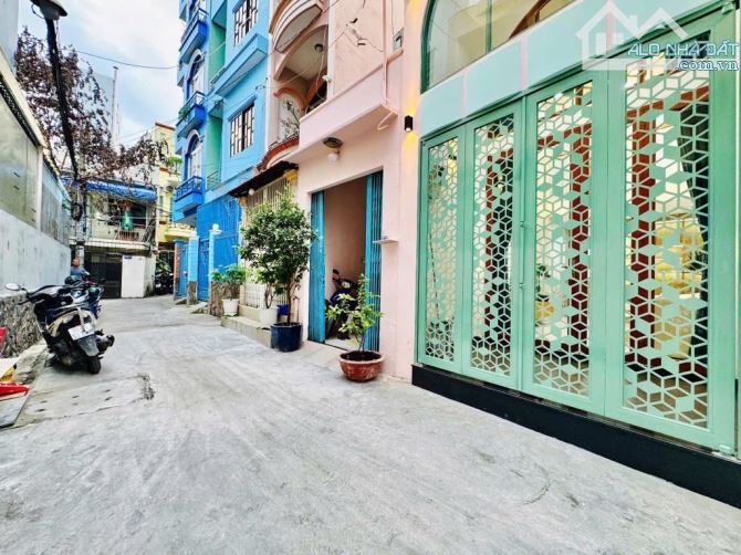 💥Bình Thạnh - Ngã 4 Hàng Xanh - Sát Q1 - 3 Tầng Xây mới - 2 mặt hẻm 4m - 40m2 - Sát 5 ĐH