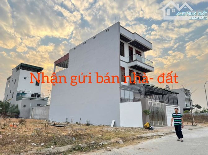 Bán nhà 3 tầng mới tinh, full nội thất, KĐT Chi Đông, Mê Linh - đón Tết ngay