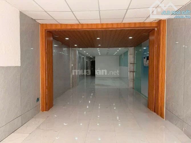 Cho thuê nhà Mặt tiền 4x30m 1 lầu Trường Sơn Phường 15 Q.10