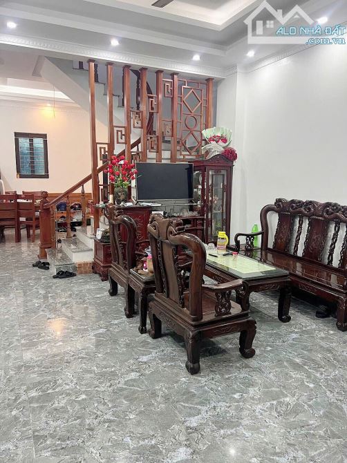 BÁN NHÀ 1.75 TỶ 3 TẦNG 50M2 ( TÂY BẮC ) NGÕ BÙI BẰNG ĐOÀN