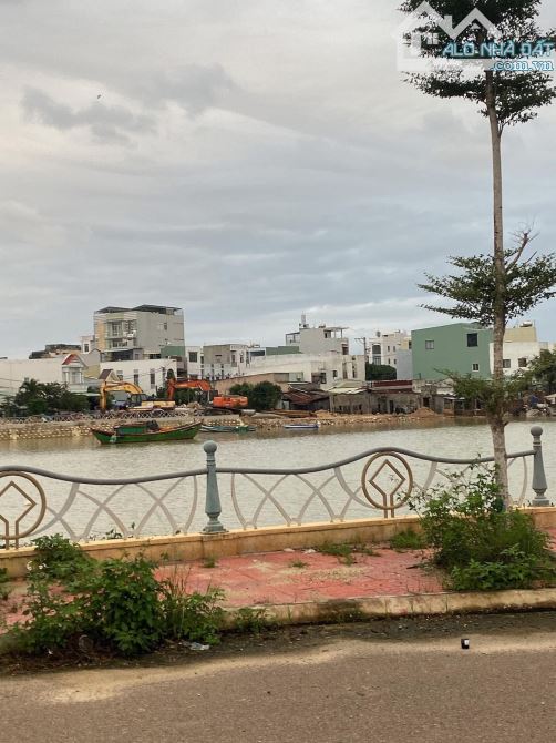 chủ kẹt tiền bán lỗ đất Lê Thanh Nghị. Điện biên phủ. Nguyễn mân. Hà thanh 2 - 1