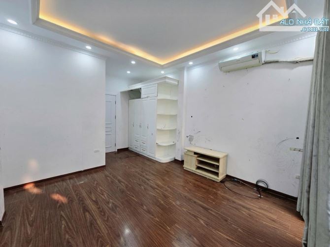 Nhà Đẹp Ngõ Thông  Nguyễn Khang Cầu Giấy : 38M x 5Tầng: 7.9 tỷ full Nội Thất vào ở luôn - 1