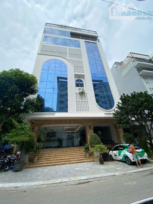 Bán tòa Building phố Tôn Thất Thuyết, 230m2 mặt tiền 15m, giá bán 130 tỷ - 1