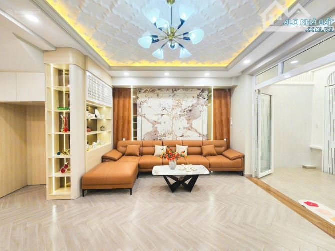 Bán nhà 3 tầng Huỳnh Tấn Phát 82m2 hẻm ôtô 5m giá 6.6 tỷ - 1