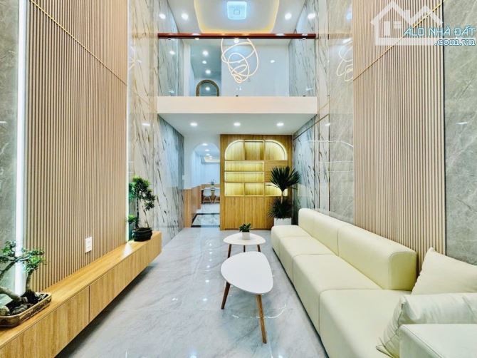 💥Bình Thạnh - Ngã 4 Hàng Xanh - Sát Q1 - 3 Tầng Xây mới - 2 mặt hẻm 4m - 40m2 - Sát 5 ĐH - 2