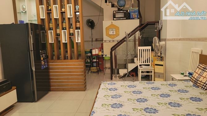 HUỲNH VĂN GẤM, gần EAON, 30m2, 4 tầng, nhỉnh 3 tỎI - 2