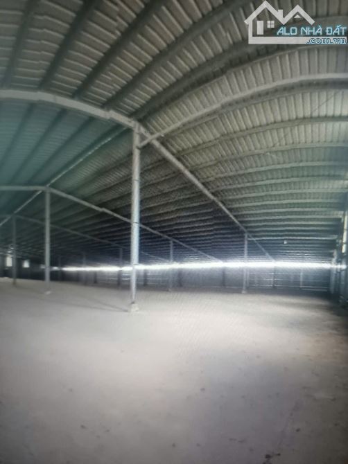 Cho thuê 4000m2 Nhà xưởng - Nhà Kho - Khu Bầu Thành Long Điền - 2