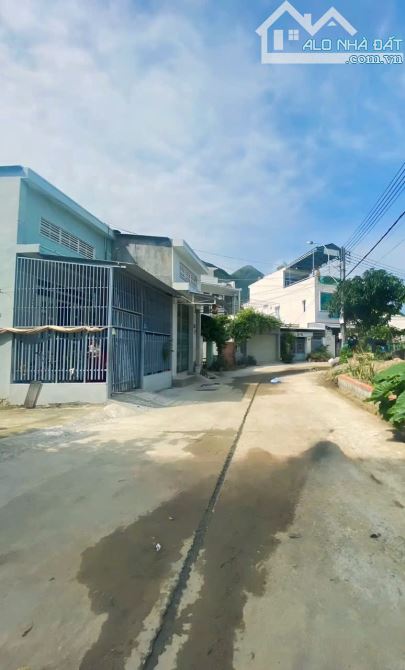 RẺ NHẤT KHU TĐC HÒN XỆN, VĨNH HOÀ, NHA TRANG - GIÁ CHỈ 2,2 TỶ - 64M2( CHỐT NHANH) - 3