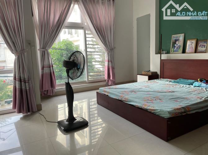 Cho thuê nhà đẹp 3 Tầng Khu Hồ Xuân Hương - 3PN - đầy đủ nội thất - cách biển chỉ 300m - 4