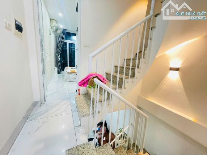 NHÀ ĐẸP 30M² – TRẦN KHÁT CHÂN – 5 TẦNG, NGÕ 3 GÁC- 10 m ra mặt phố – GIÁ CHỈ 6.15 TỶ! - 4