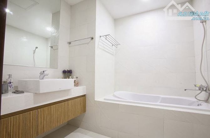 Bán căn 2PN 70m2 Chính chủ, Full Nội Thất, Giá 4 tỷ 2, Hòa Bình Green City - 505 Minh Khai - 4