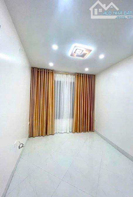 BÁN NHÀ PHỐ BẠCH MAI-HAI BÀ TRƯNG- 22m2,5 T, 3.8 Tỷ NHÀ ĐẸP Ở NGAY - TẶNG FUll nội thất - 4