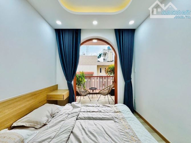 💥Bình Thạnh - Ngã 4 Hàng Xanh - Sát Q1 - 3 Tầng Xây mới - 2 mặt hẻm 4m - 40m2 - Sát 5 ĐH - 5