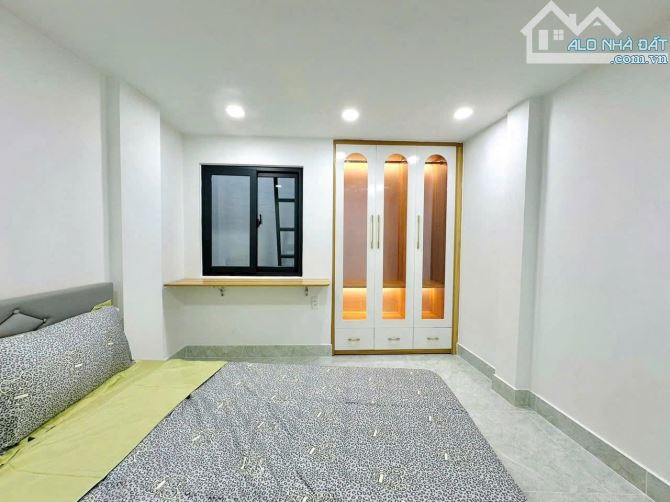 🏡 BÁN NHÀ PHAN VĂN TRỊ 🔥 CĂN GÓC 44m² 🏠 Kết cấu: 2 tầng, 4 phòng ngủ - 5