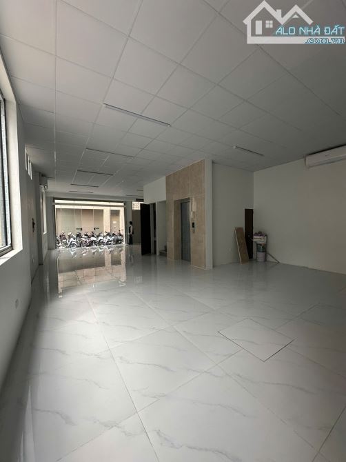 Cho thuê văn  phòng Him Lam Vạn phúc , diện tích 100 m2, 2 mặt thoáng, sàn đẹp như ảnh - 6