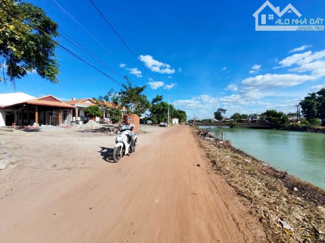 ✨ 395Tr/ lô đất FULL ONT. Mặt tiền đường sỏi đỏ tương lai gần sẽ lên Nhựa, dân cư kín mít - 9