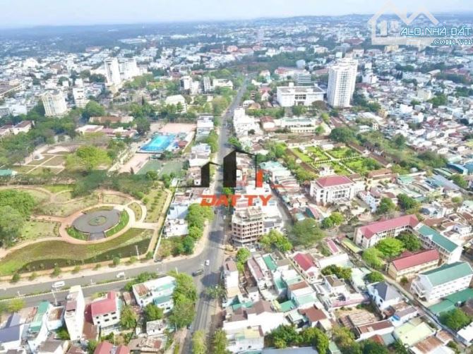 Cần bán đất mặt tiền phạm Hồng thái . gần hoa viên - 2
