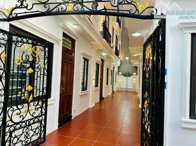 Bán nhà phố  Xuân Đỉnh ,30m2, 5 tầng ,mặt tiền 4m, gần phố ,nhinh 6 tỷ