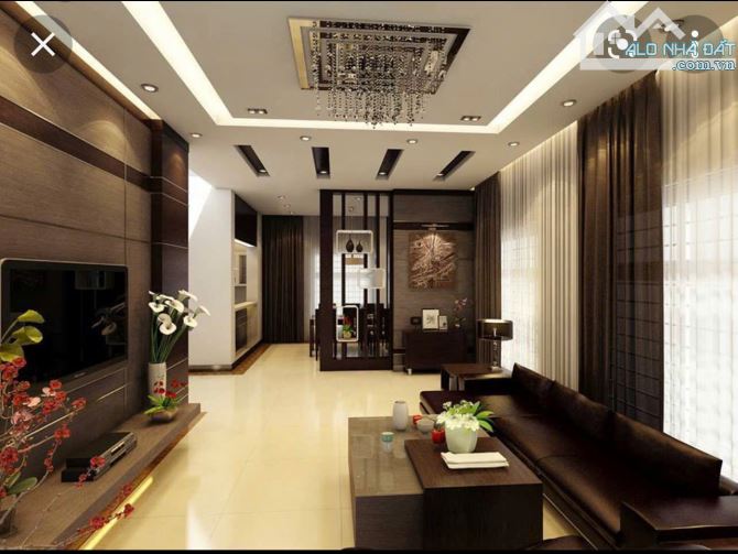 Bán nhà Q10, 40m2, nhỉnh 6 tỷ hẻm ô tô mới đẹp 3 tầng hoàn công