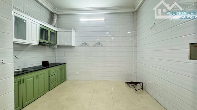 BÁN GẤP NHÀ PHỐ ĐẠI TỪ , Q,HOÀNG MAI , DT 35M2, 6 TẦNG , MT 4M , GIÁ NHỈNH 6 TỶ