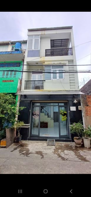 BÁN NHÀ LÊ ĐẠI HÀNH QUẬN 11, 55M2 (5*11), HẺM 4M CÁCH MT 30M 3 TẦNG.